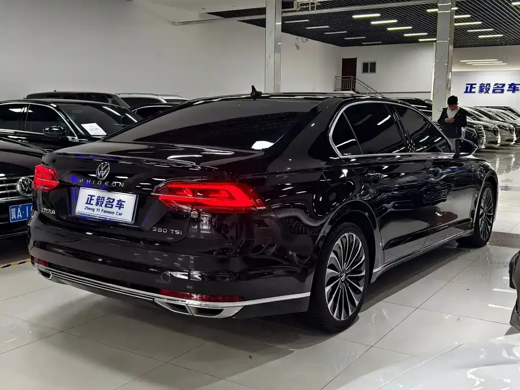 Volkswagen Phideon 2022 из CN, фото 8