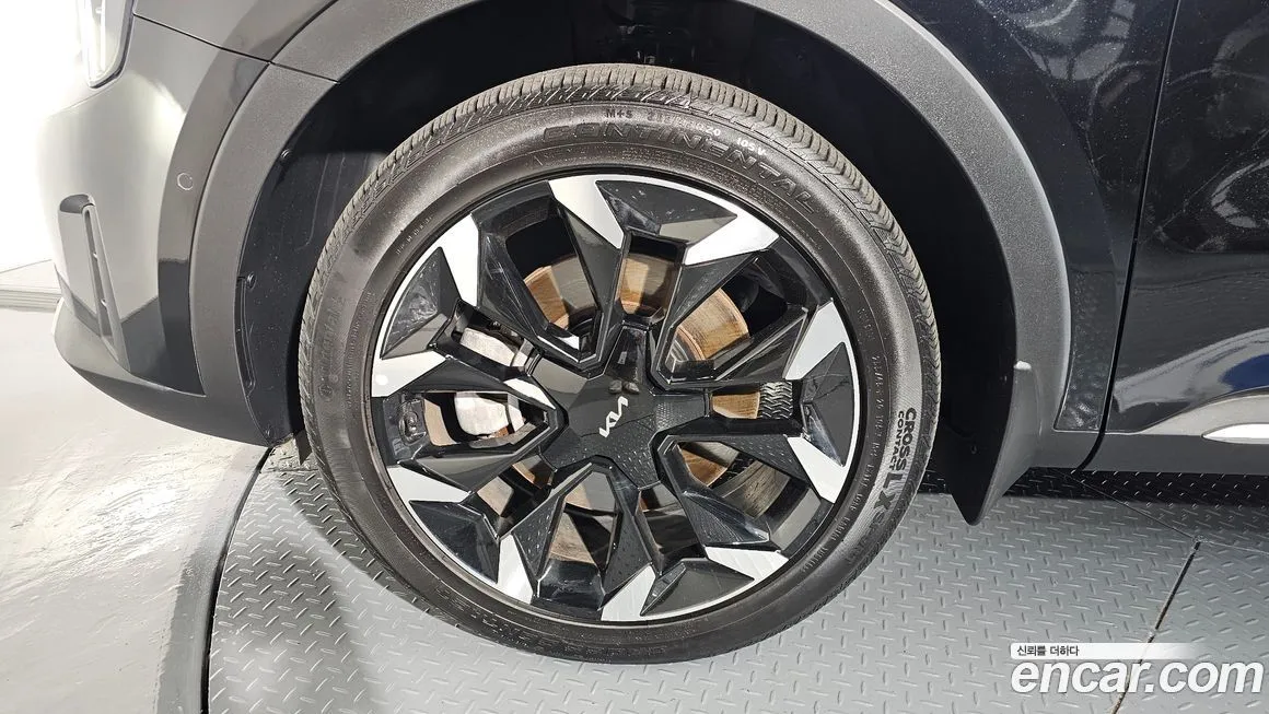 Kia Sorento — фото 5