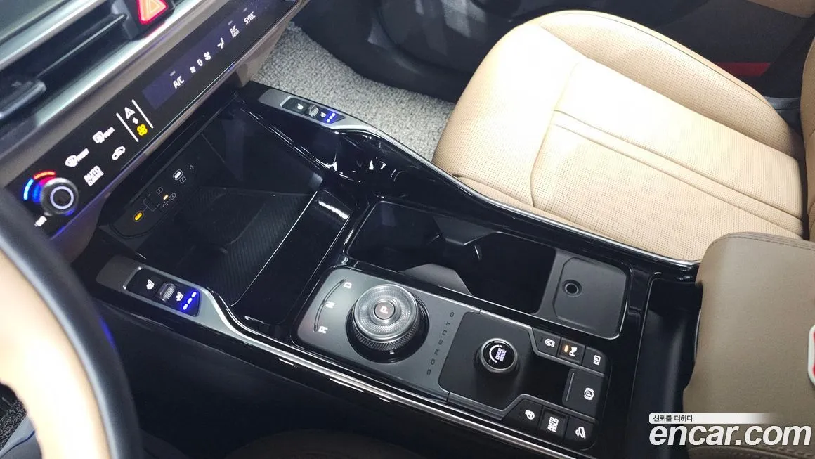 Kia Sorento — фото 9