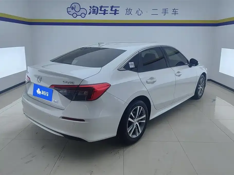 Honda Civic — фото 3