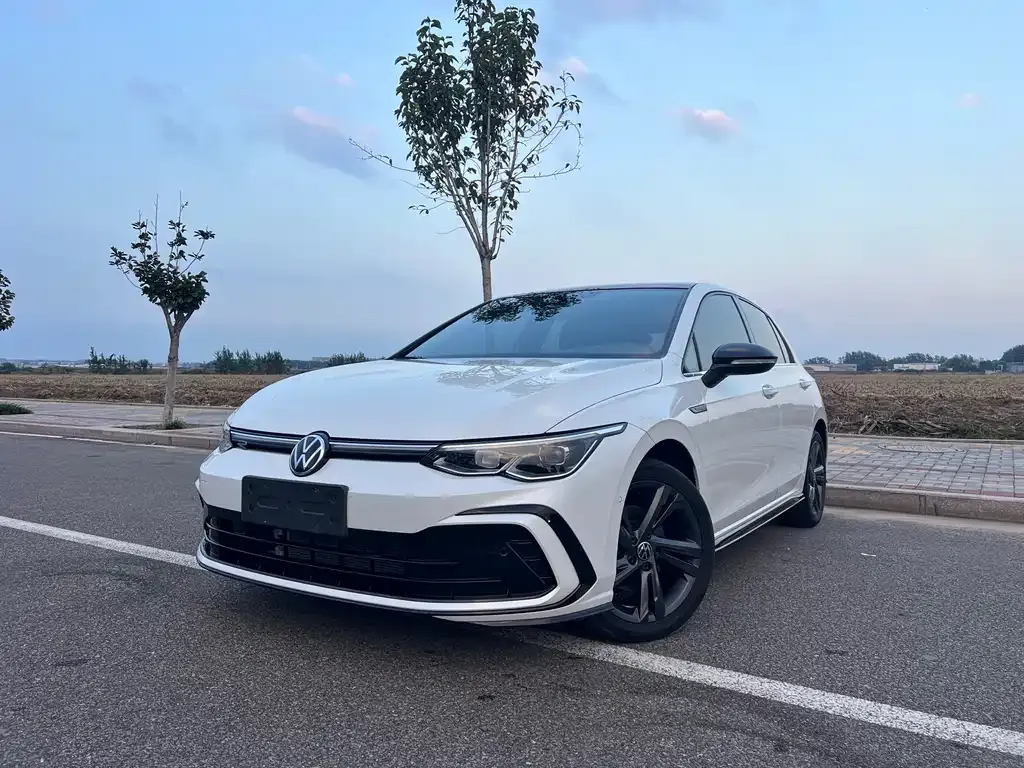 Volkswagen Golf 2022 из CN, фото 1