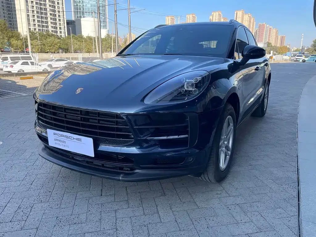 Porsche Macan — фото 1