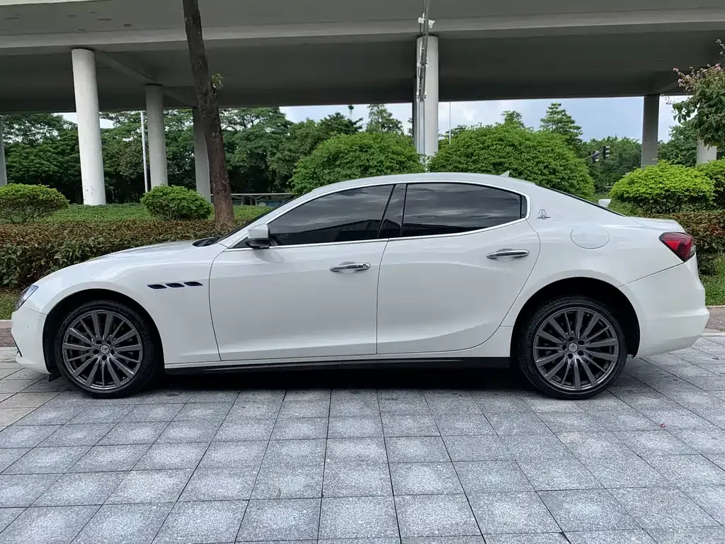 Maserati Ghibli 2021 из CN, фото 4