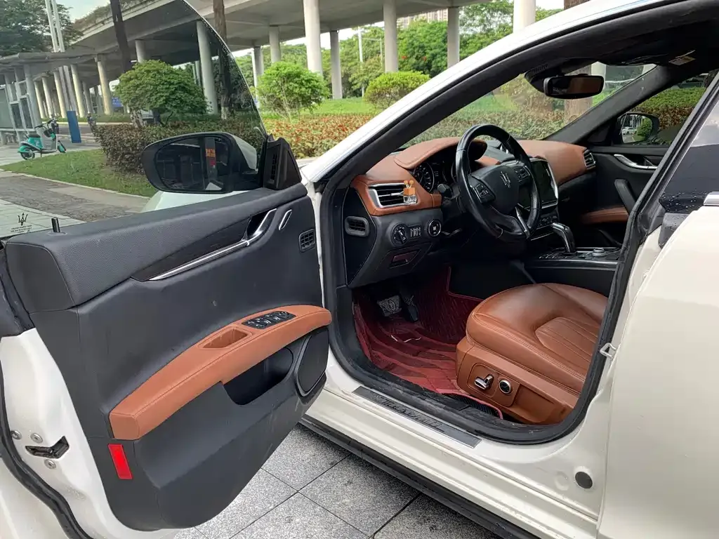 Maserati Ghibli 2021 из CN, фото 8