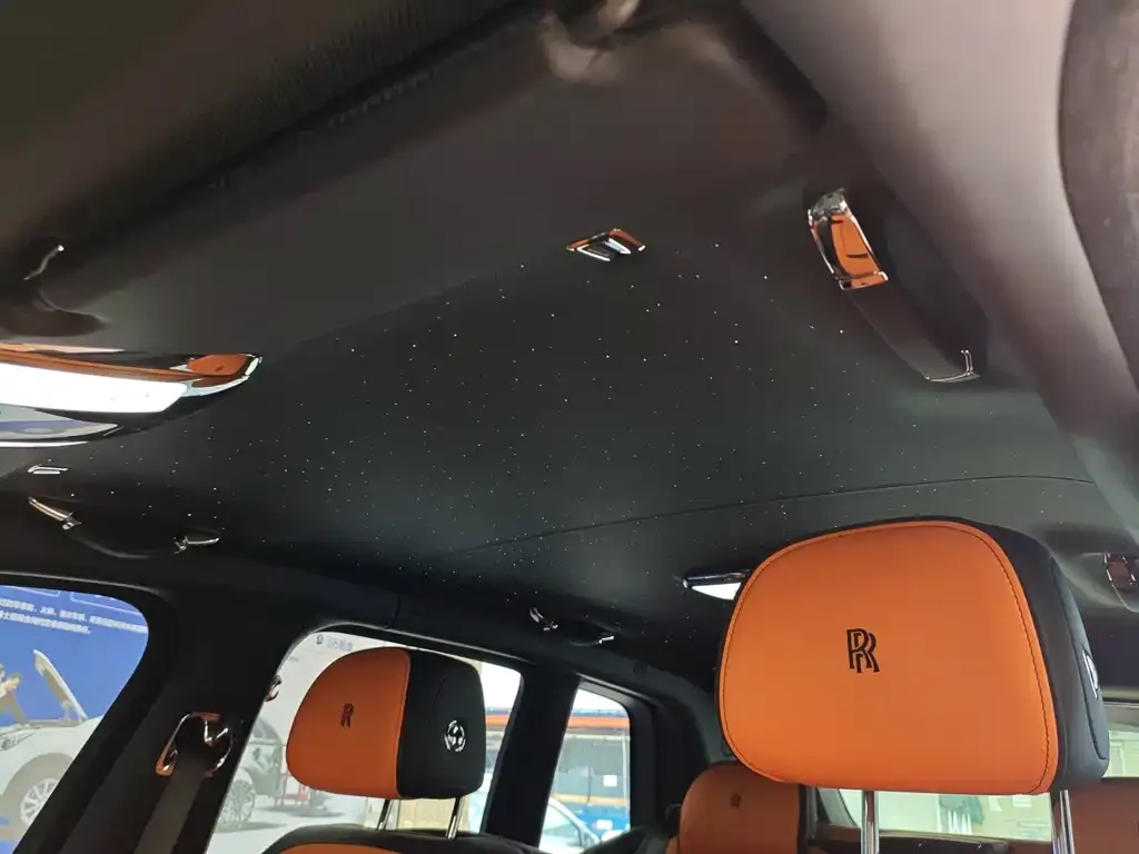 Rolls-Royce Cullinan 2021 из CN, фото 8