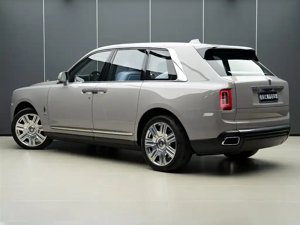 Rolls-Royce Cullinan 2023 из CN, фото 4