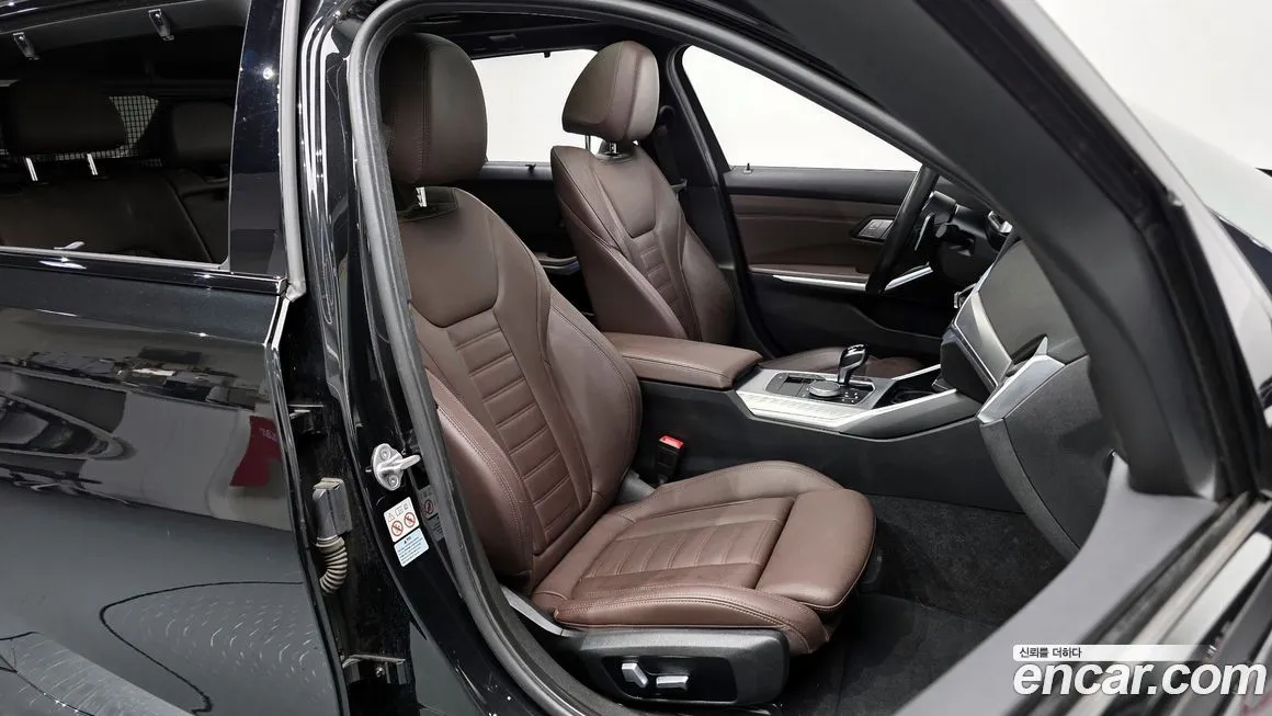 BMW 3-Series 2022 из KR, фото 10