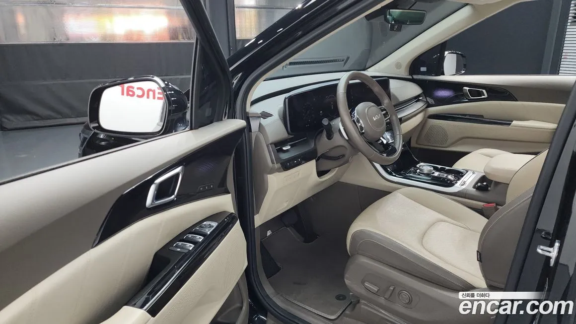 Kia Carnival — фото 10