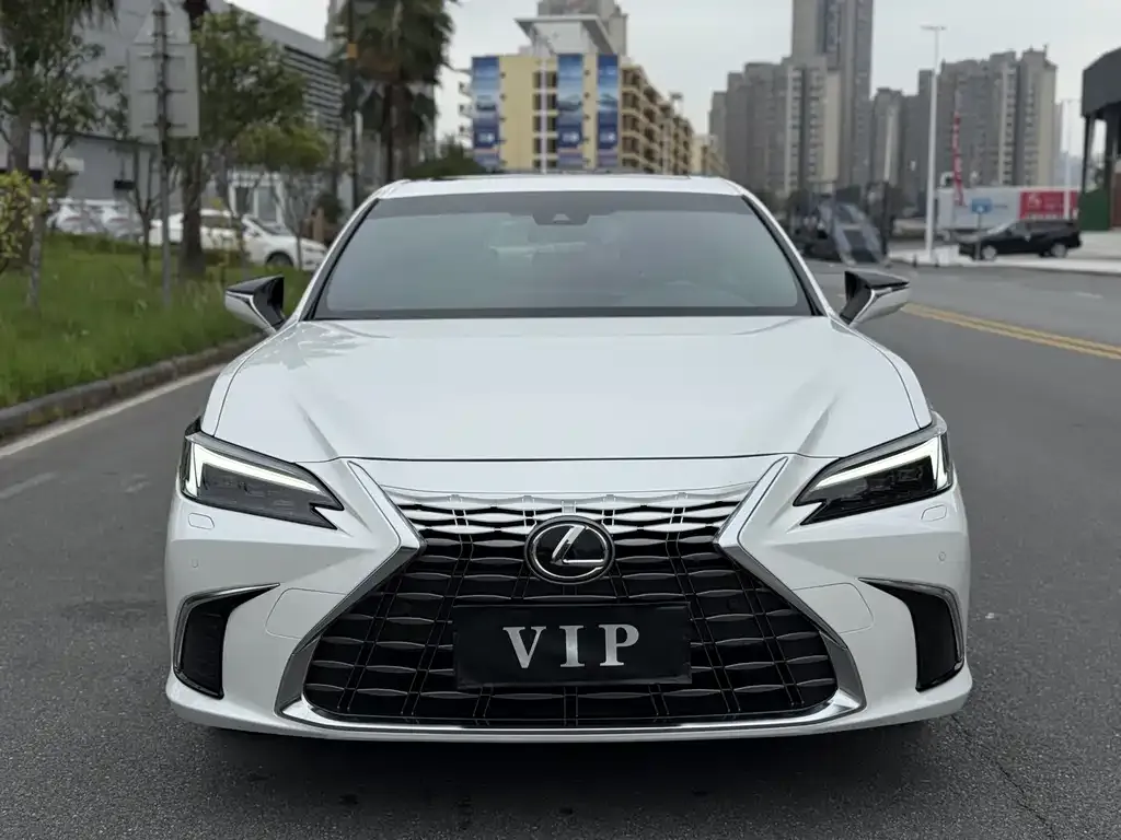 Lexus ES 2025 из CN, фото 3