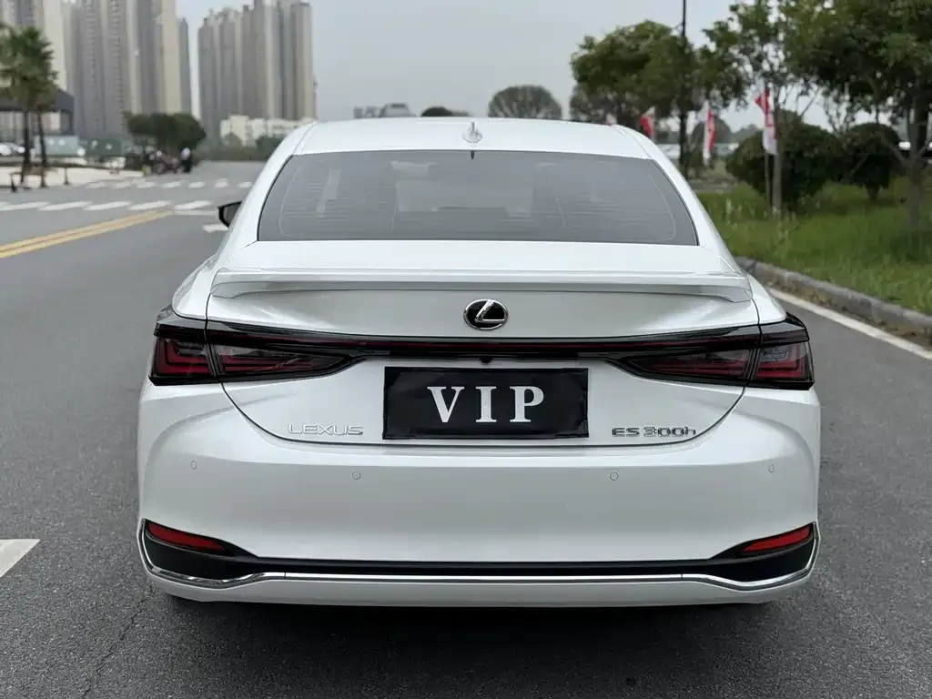 Lexus ES 2025 из CN, фото 4