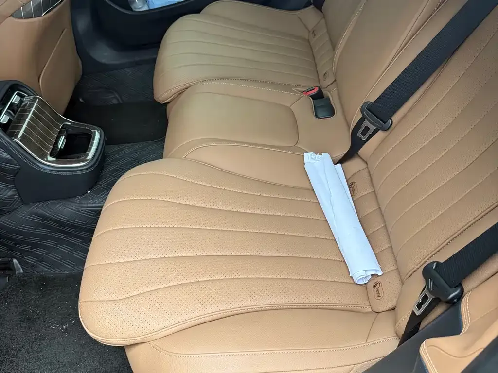 Mercedes-Benz E-Class 2024 из CN, фото 5