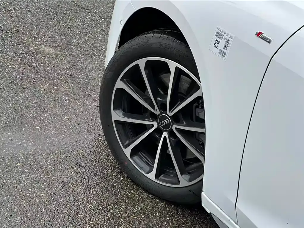 Audi A5L 2025 из CN, фото 10