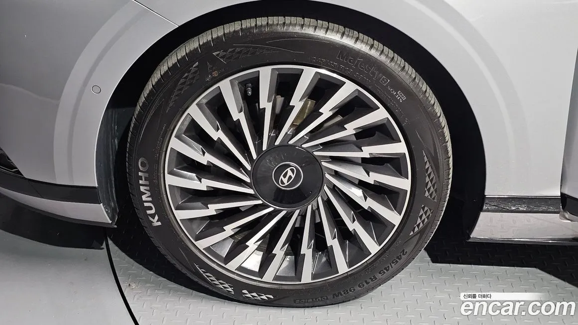 Hyundai Grandeur 2023 из KR, фото 5
