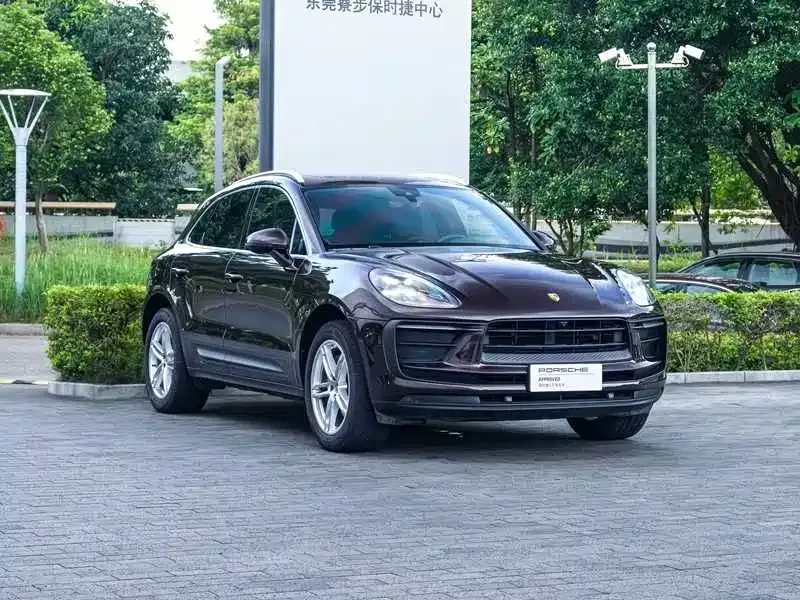Porsche Macan — фото 1