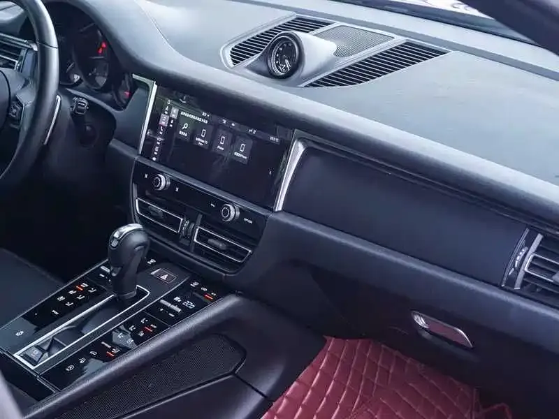 Porsche Macan — фото 4