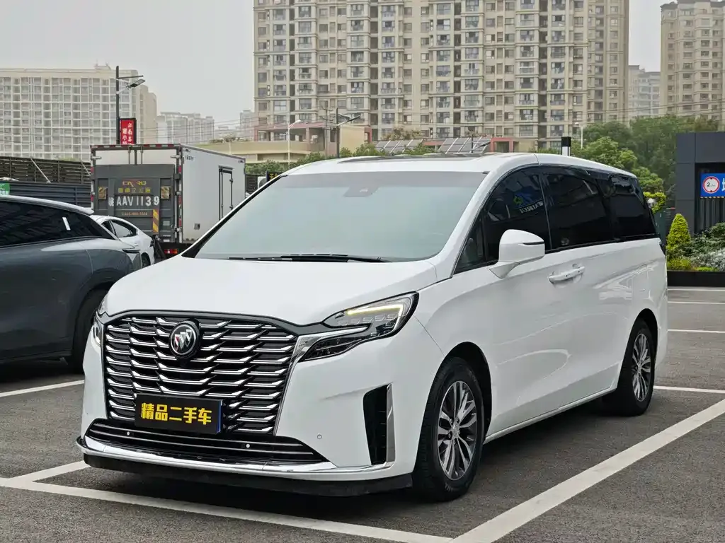 Buick GL8 2021 из CN, фото 1