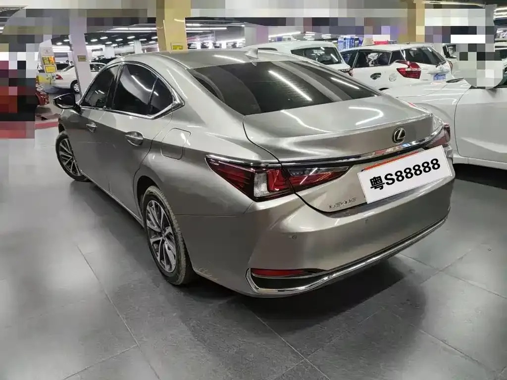 Lexus ES 2021 из CN, фото 2