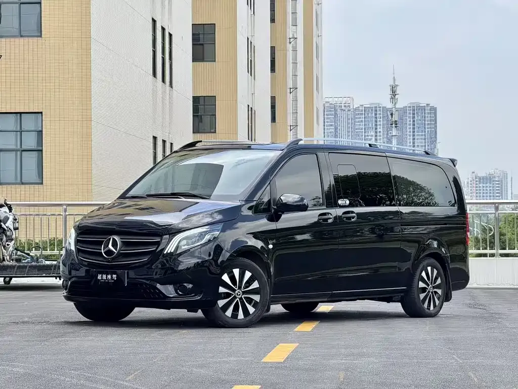 Mercedes-Benz Vito — фото 1