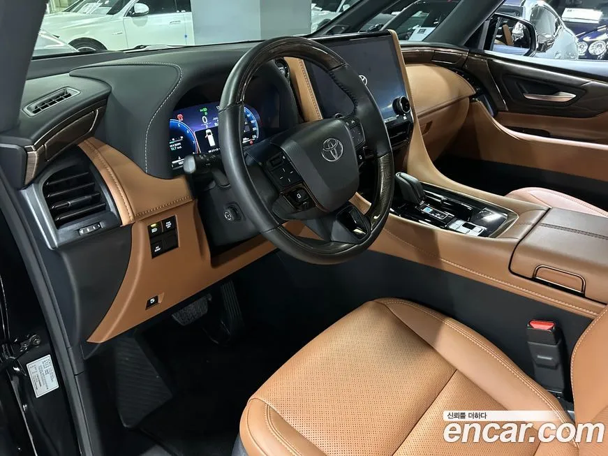 Toyota Alphard — фото 5