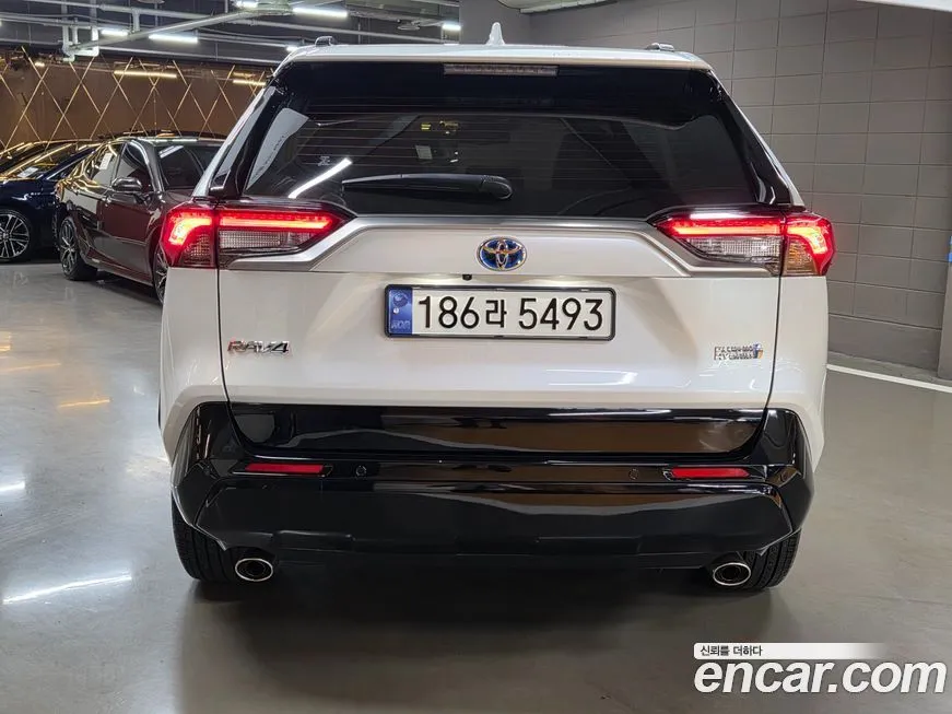 Toyota RAV4 2024 из KR, фото 4