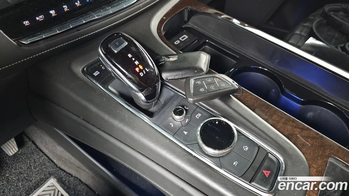 Cadillac Escalade 2022 из KR, фото 9