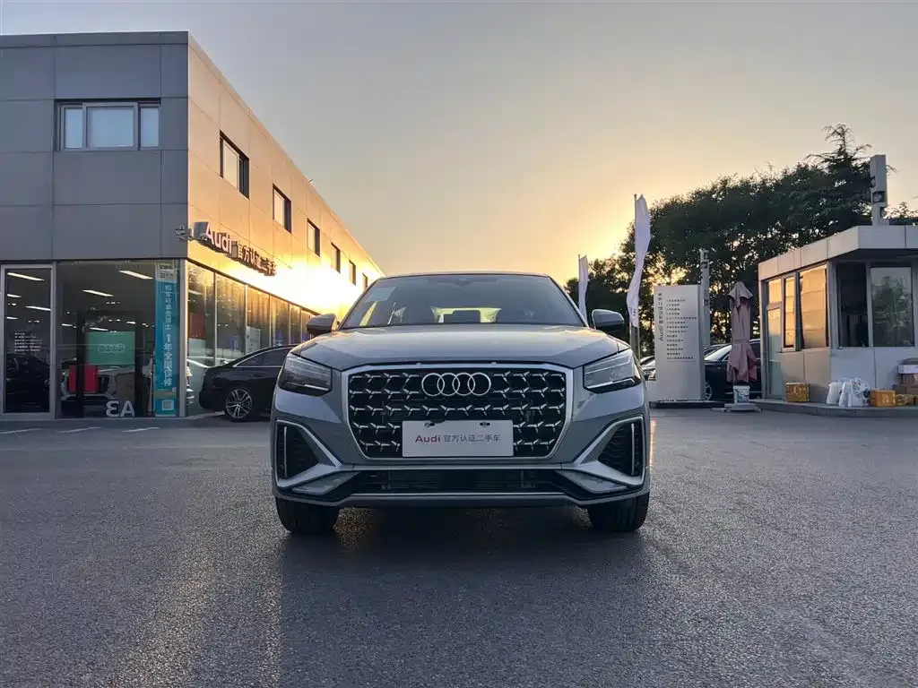 Audi Q2L 2025 из CN, фото 4