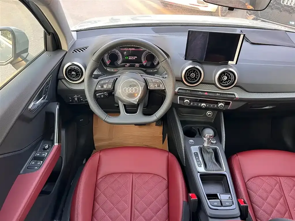 Audi Q2L 2025 из CN, фото 7