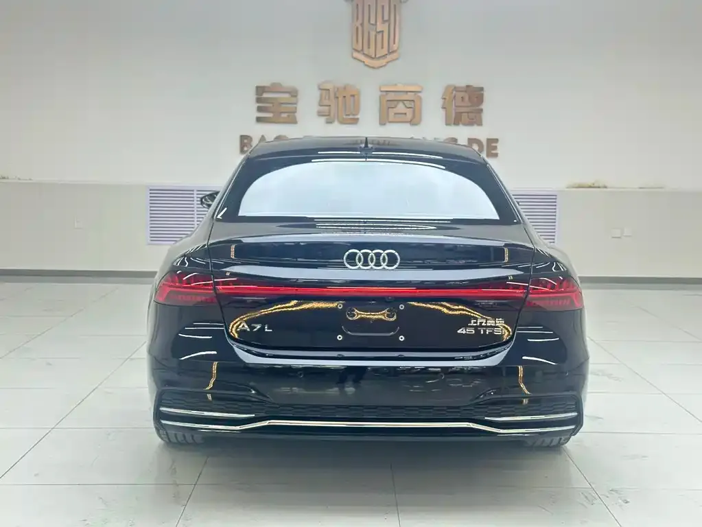 Audi A7L — фото 4