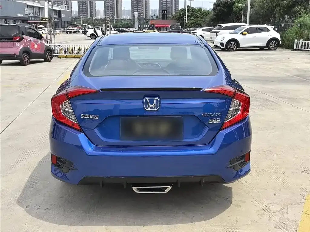 Honda Civic — фото 7