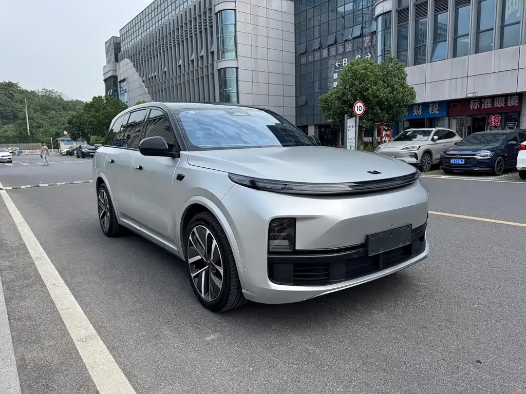 Li Auto L8 2023 из CN, фото 3