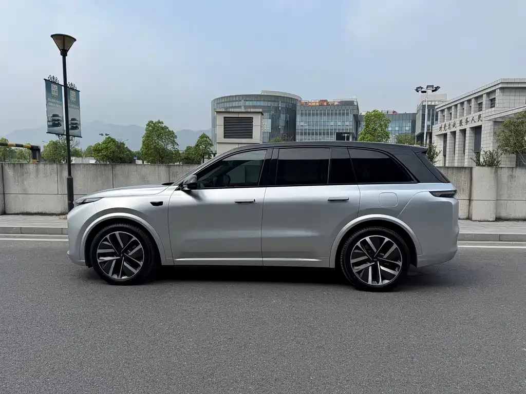Li Auto L8 2023 из CN, фото 7