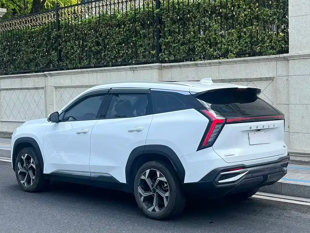 Geely Boyue L 2023 из CN, фото 5