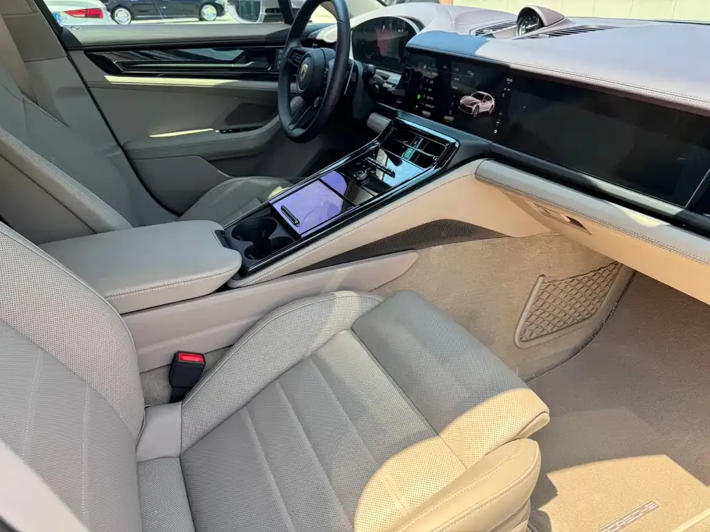 Porsche Panamera 2024 из CN, фото 10