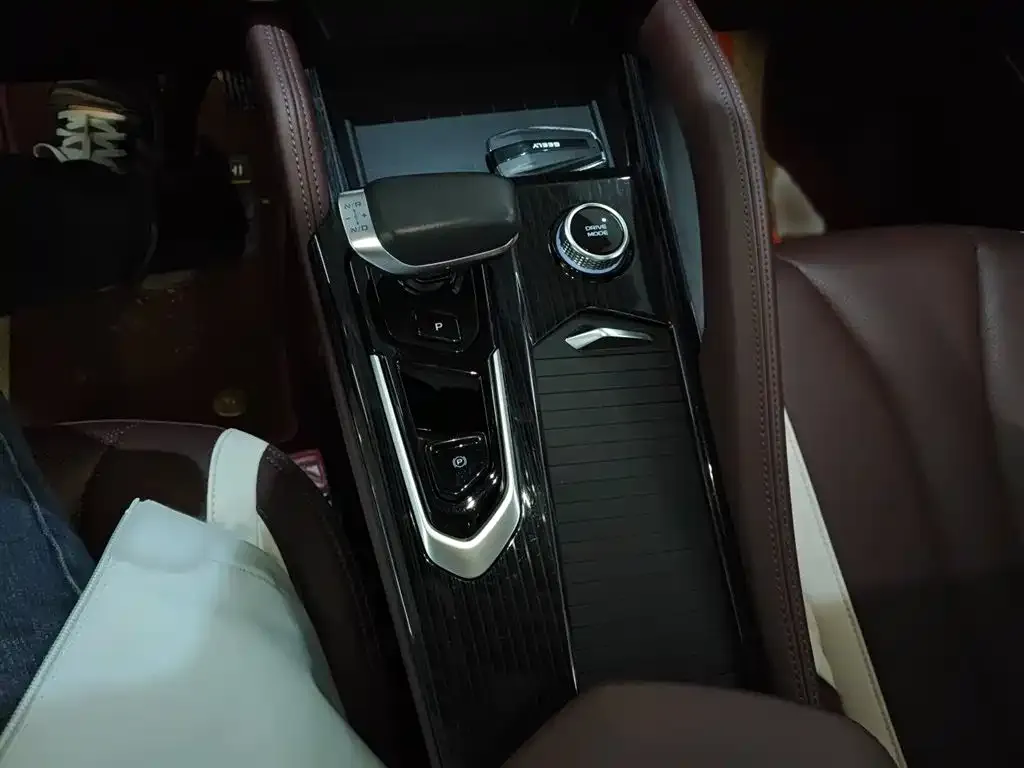 Geely Xingyue L 2021 из CN, фото 7
