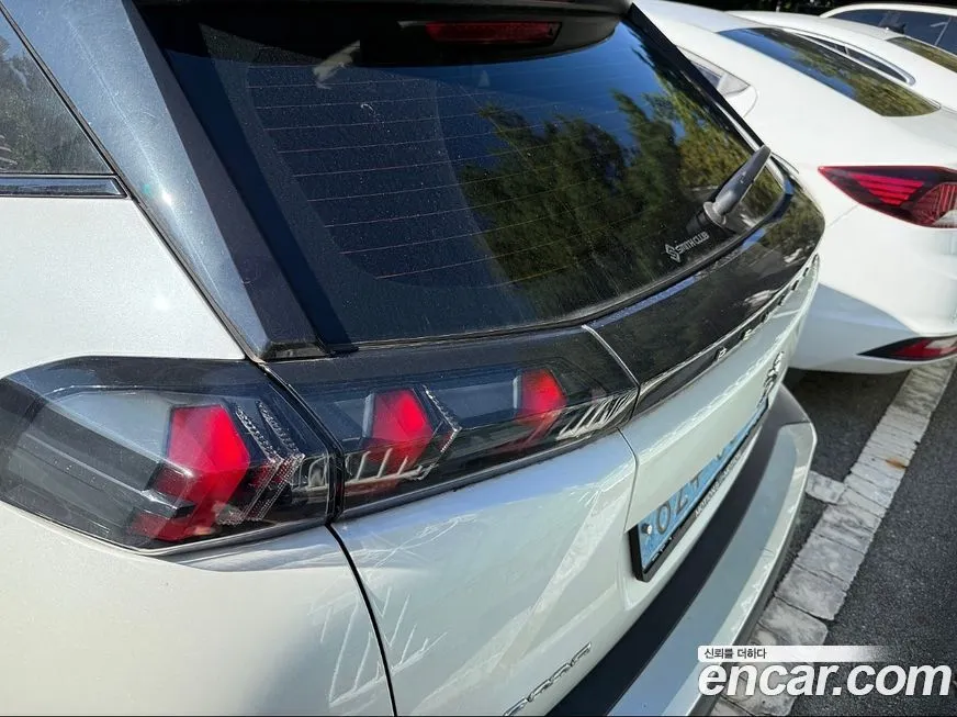 Peugeot 2008 2022 из KR, фото 2