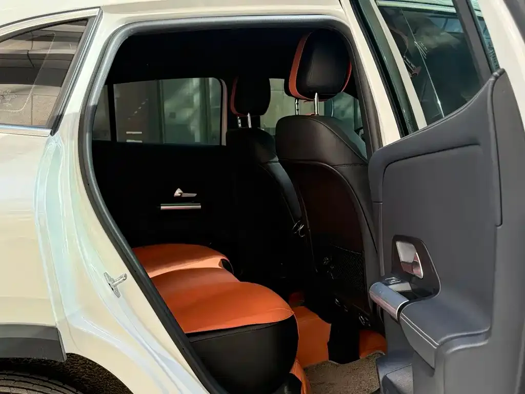 Mercedes-Benz GLA — фото 10