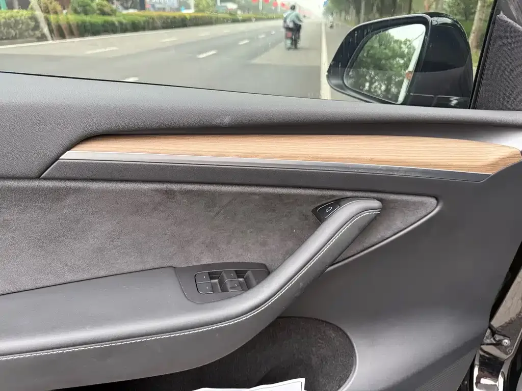 Tesla Model Y 2021 из CN, фото 9