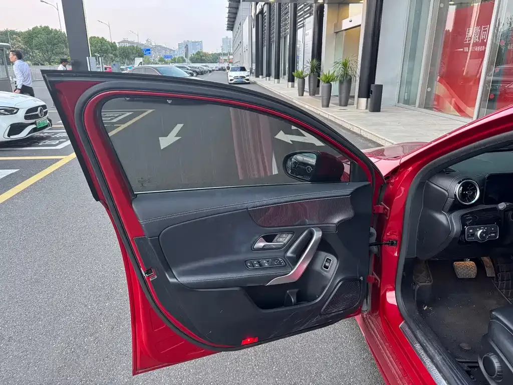 Mercedes-Benz A-Class 2021 из CN, фото 4