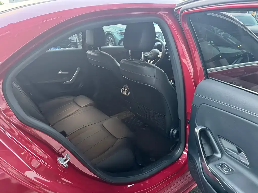 Mercedes-Benz A-Class 2021 из CN, фото 8