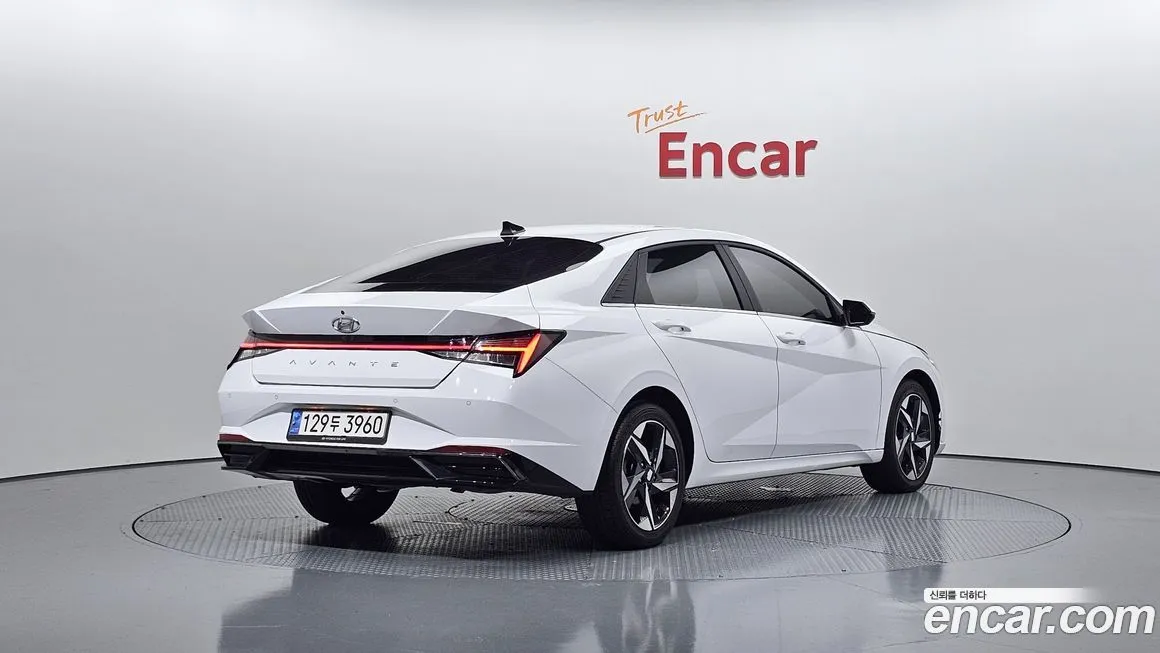 Hyundai AVANTE 2021 из KR, фото 2