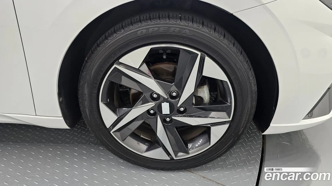 Hyundai AVANTE 2021 из KR, фото 5