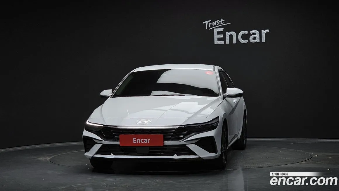 Hyundai AVANTE — фото 3
