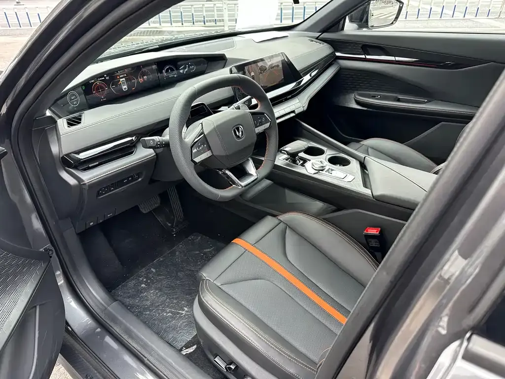 Changan UNI-V 2025 из CN, фото 9