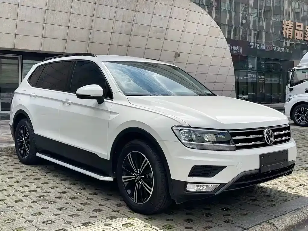 Volkswagen Tiguan L 2021 из CN, фото 3