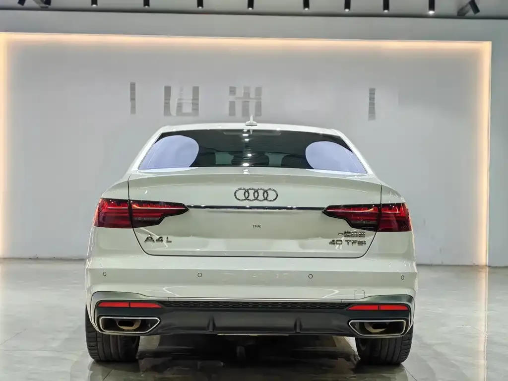 Audi A4L — фото 5
