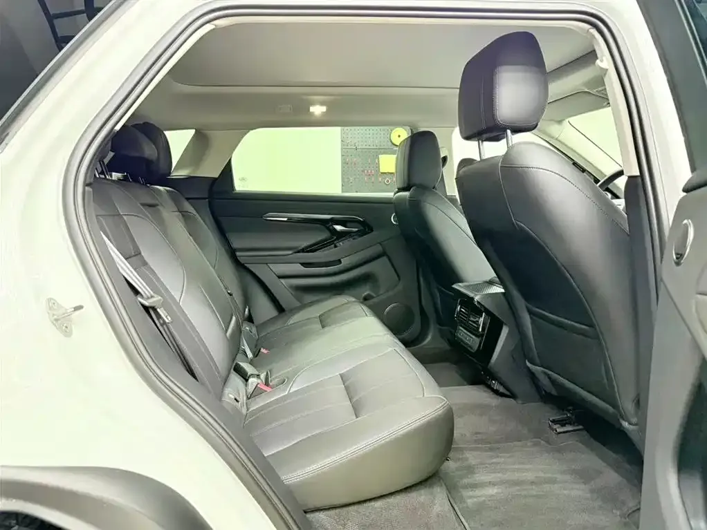 Land Rover Evoque 2024 из CN, фото 7