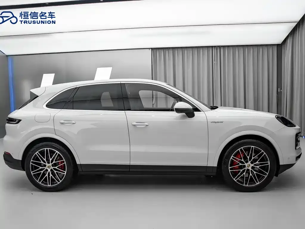 Porsche Cayenne Hybrid 2024 из CN, фото 10
