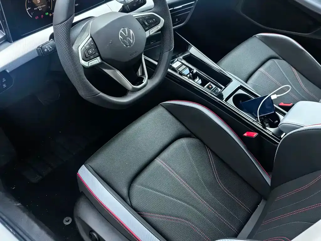 Volkswagen Lamando 2024 из CN, фото 4