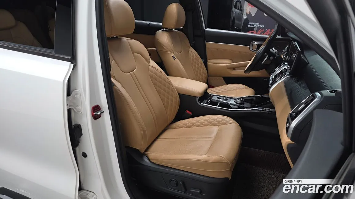 Kia Sorento — фото 10