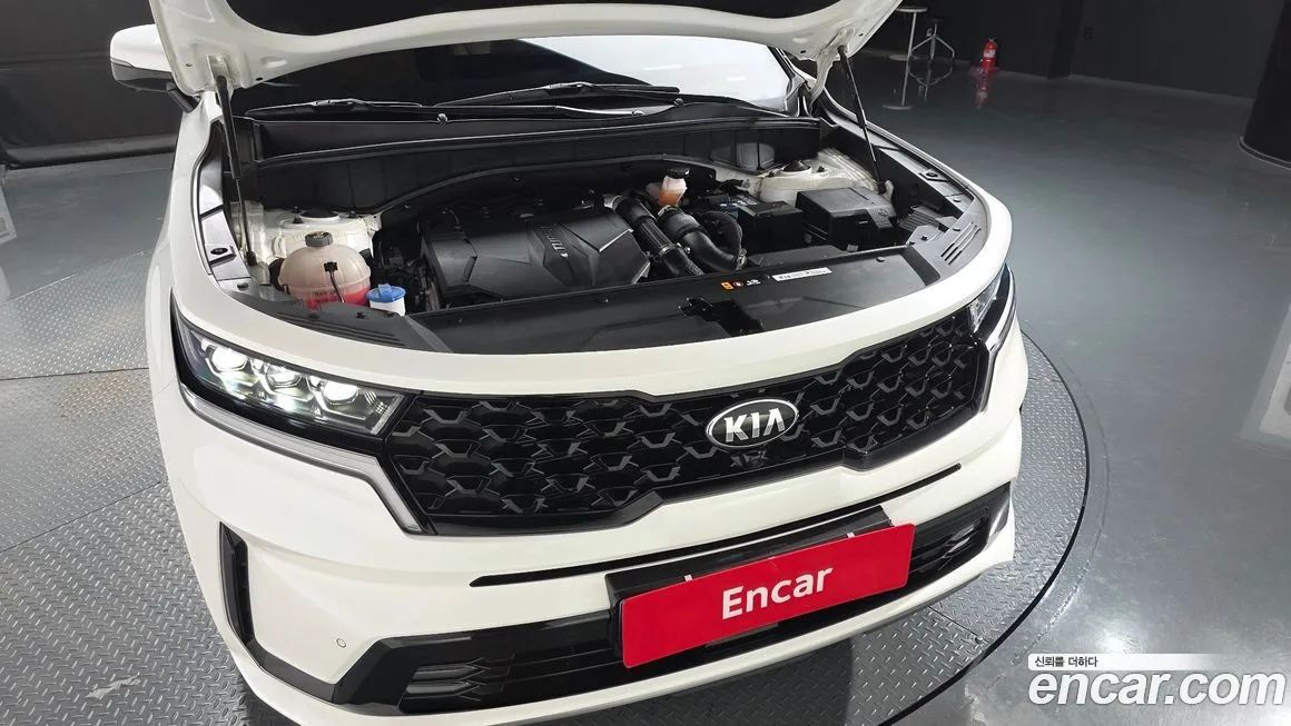 Kia Sorento — фото 6